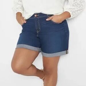 Lane Bryant Boyfriend Jean Short NWT Size 26